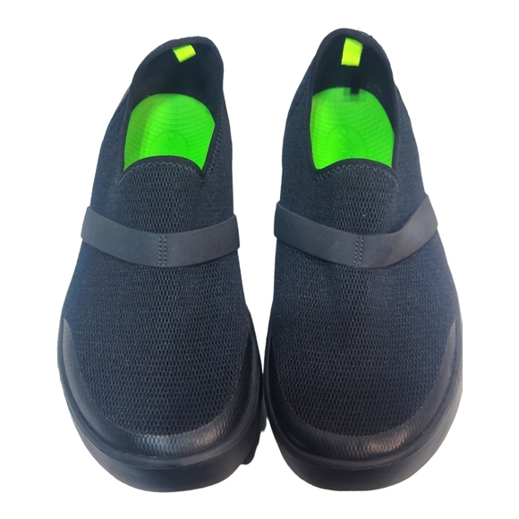 OOFOS Shoes Oofos Womens Oomg Low Walking Shoe In Black Poshmark